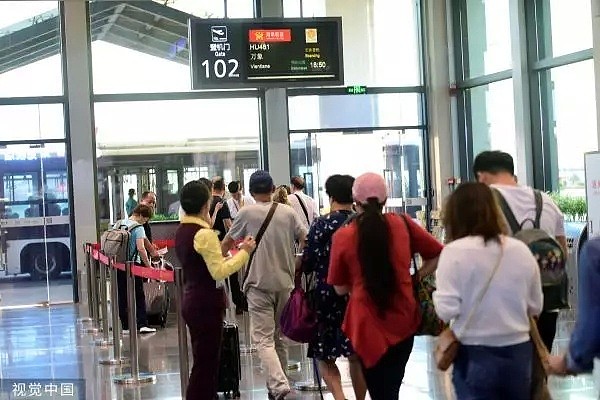 中国游客被签证中心“割韭菜”？真相更令人愤怒（组图） - 8