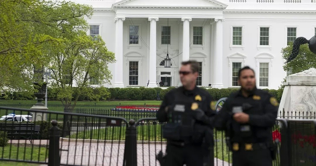 突发！美国白宫外惊现火球，有人自焚！此时特朗普还在白宫内…（组图） - 22