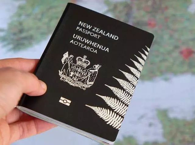 为什么澳洲护照是蓝色，中国内地护照是红色？这些小秘密你知道吗？（组图） - 5