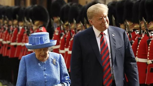 美国总统访问英国：特朗普宝宝上天，铺红毯引发争辩