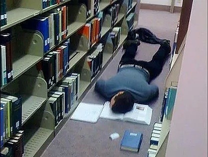 墨尔本留学圈又在刷图！图书馆犹如被“生化袭击”！大量留学生接近崩溃边缘：“当年脑子进了多少水？！” - 30