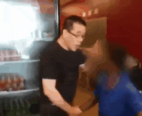 ”不许动！“中餐馆华人老板掏枪乱舞教训非裔熊孩子！被控绑架！（视频/组图） - 6