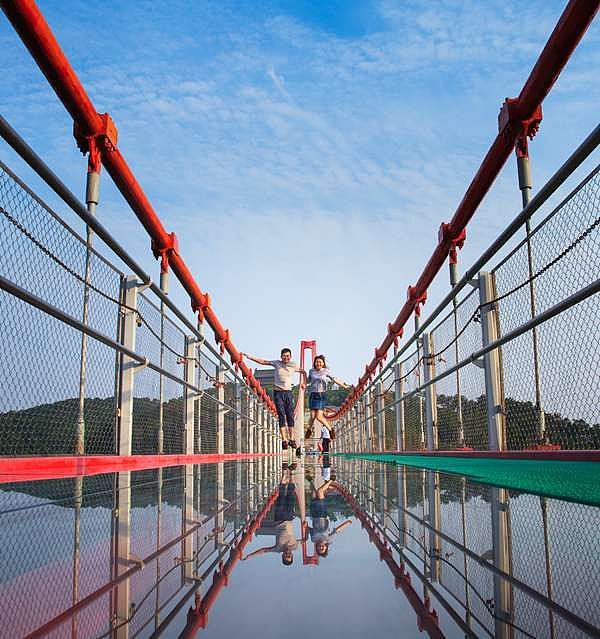 中国建成世界最长人行索桥：横跨420米宽度仅4米（组图） - 5