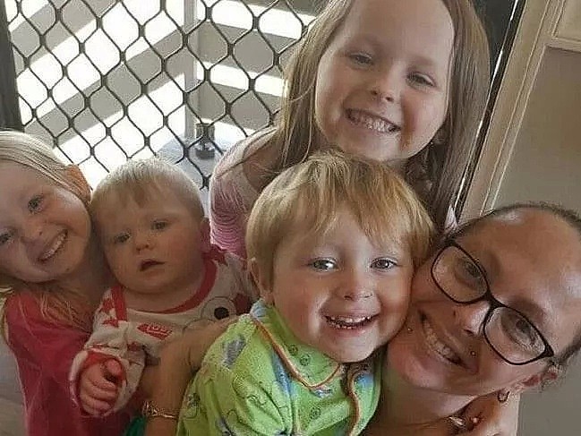震惊！一场车祸夺走澳洲妈妈和4个孩子共5条人命！然而，警方却公布了一个可怕事实… - 9