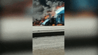 恐怖！大温两大卡车惨烈相撞 爆炸起火 37岁亚裔司机被活活烧死（组图） - 1