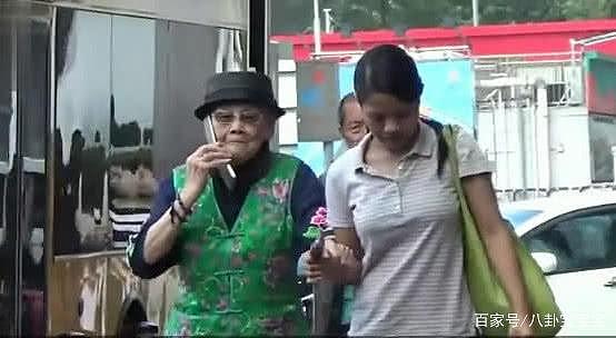 梅艳芳66岁哥哥喝红酒，95岁梅妈依赖佣人陪饮茶（组图） - 9