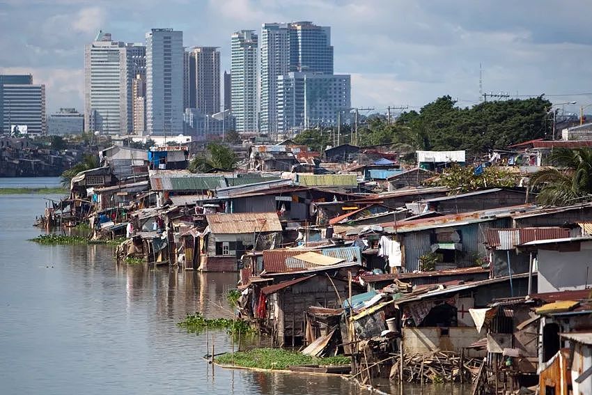 住墓地，吃垃圾，身处绝望的贫民窟，生孩子是他们的唯一乐趣（组图） - 37