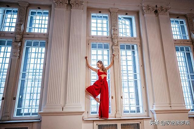 她被称为俄罗斯“最美体操老师”，为了事业放弃爱情