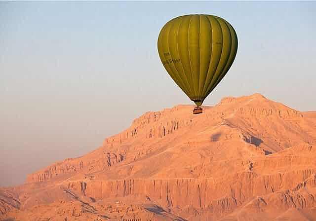 在埃及玩热气球?一阵风把4个中国人吹进了大沙漠（图） - 1