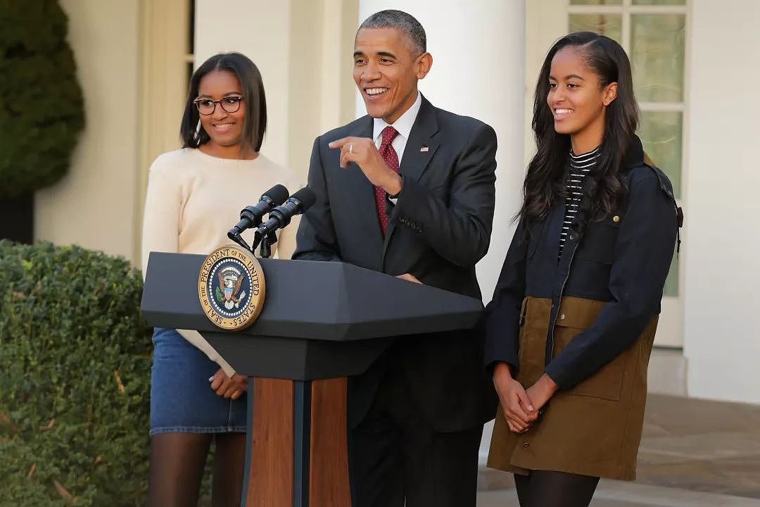 奥巴马小女儿上大学了！当总统都不缺席家长会的宠女狂魔，面对“空巢”多次泪崩....（组图） - 35