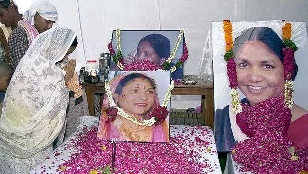 从土匪女王到国会议员：16岁遭轮奸后，她屠村复仇，却得到全印度人拥戴（组图） - 19