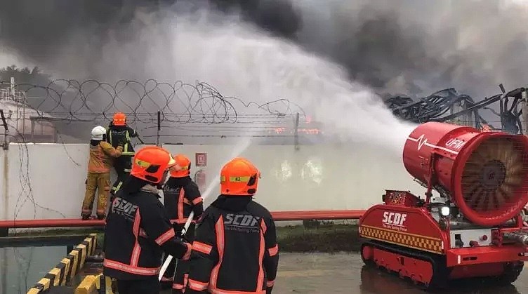 死伤全华人！史上最大煤气爆炸事故！火光冲天浓烟滚滚 现场多图 布满煤气罐…（组图） - 4