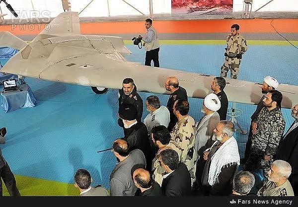 不出所料，伊朗把击落的无人机送给俄罗斯了
