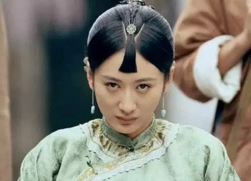 杨幂曾给她下跪，佟丽娅因她吃醋，刘诗诗被她抢风头，只要她在就没其他女明星的事了（组图） - 42