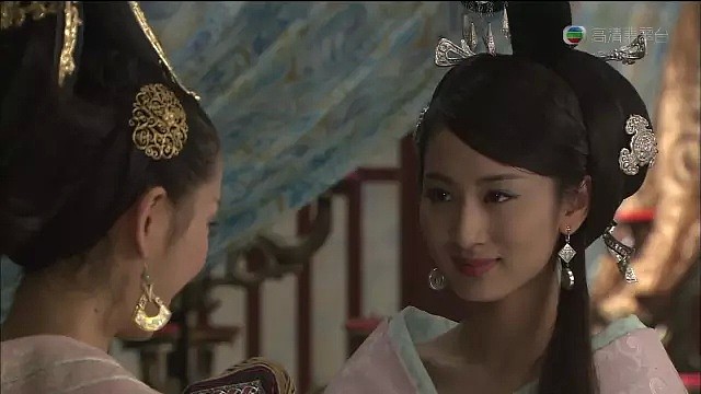 杨幂曾给她下跪，佟丽娅因她吃醋，刘诗诗被她抢风头，只要她在就没其他女明星的事了（组图） - 44