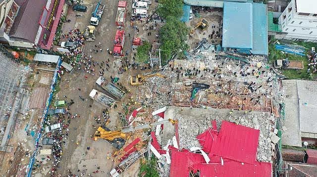 柬埔寨在建7层大楼垮塌28死：两中国人被追责，一中国人逃过一劫，当地豆腐渣工程泛滥，毫无底线