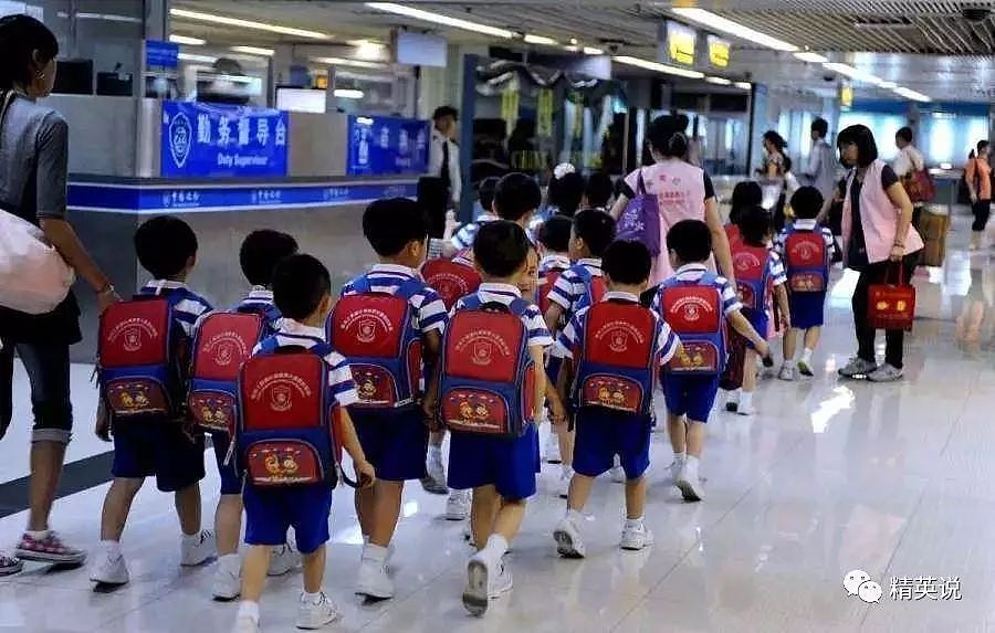 双非儿童：在深圳，有20万孩子凌晨5点去香港上学...（组图） - 16