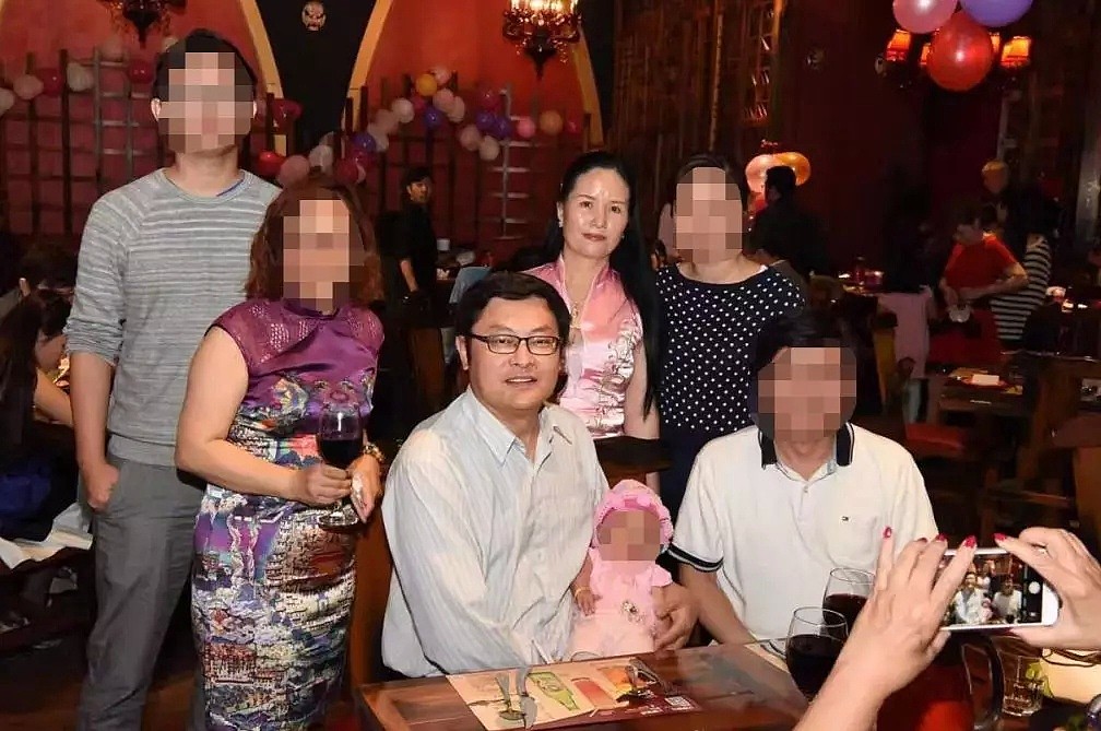 不惧婚外情丑闻，谭耕的妻子黄幸来想要上位！（组图） - 1