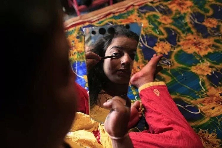 “我17岁，做妓女7年”！走进孟加拉雏妓：药物催熟10岁少女，9块钱做一次（组图） - 11