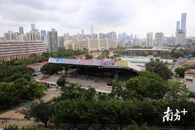 深圳体育中心拆除时坍塌，多人被埋，仍有人员被困（视频/组图） - 1