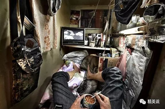 “我还没死，就住进了‘棺材’”实拍香港穷人住所，蜗居的生活有多心酸？（组图） - 5