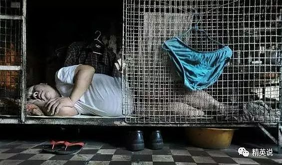 “我还没死，就住进了‘棺材’”实拍香港穷人住所，蜗居的生活有多心酸？（组图） - 8