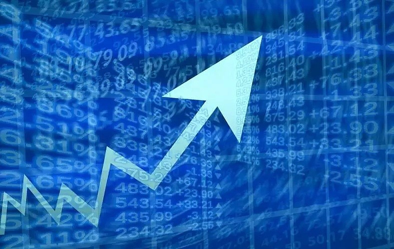 【澳股日评】美联储降息信号明确 澳股收涨 重回6700点 - 1