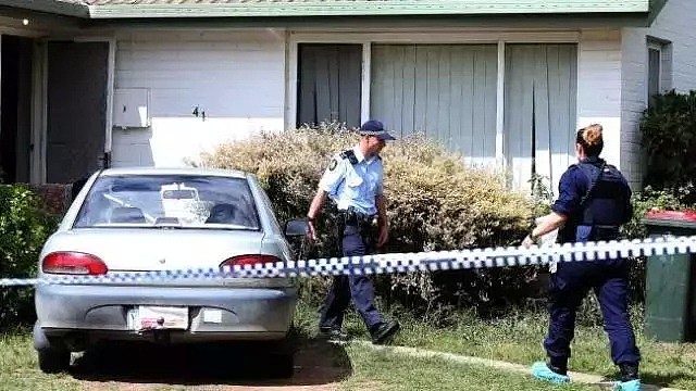 澳洲老夫妇在家中遇袭，一死一伤，喉咙被咬断！凶手竟然是家中的宠物狗.... - 18