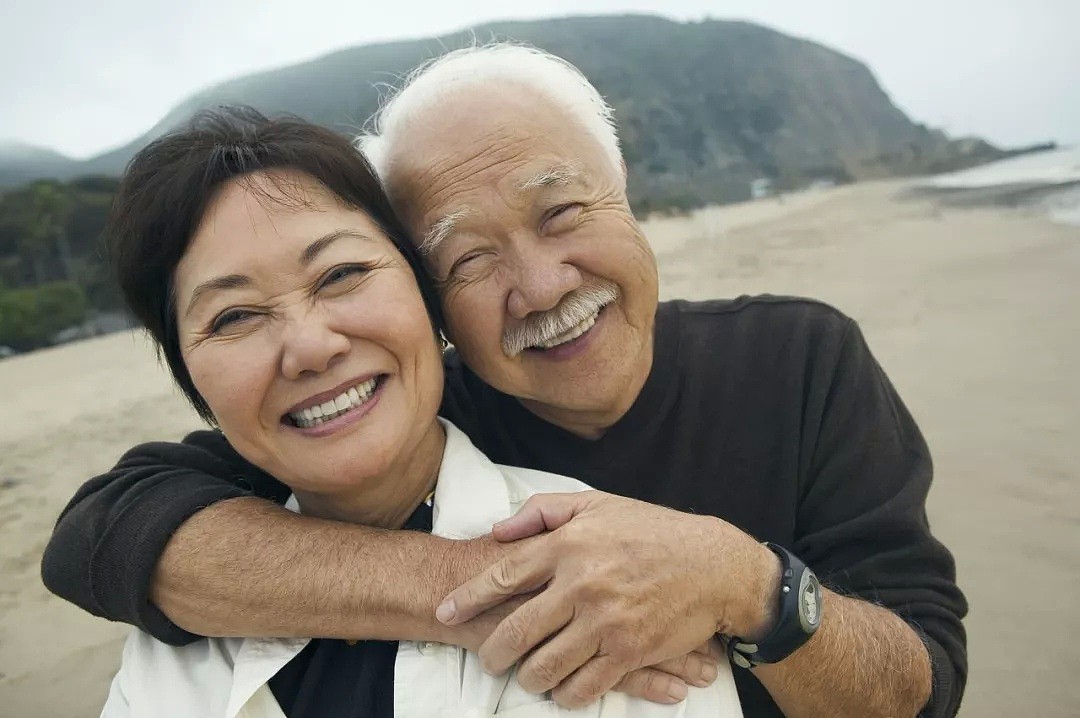60岁后坚决离婚的中国夫妻：婚姻死了，爱情可以重觅（组图） - 22