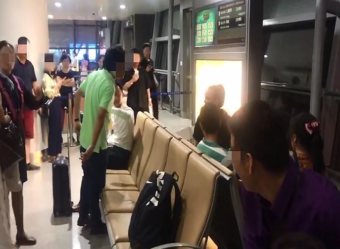 新加坡人在中国机场被打的头破血流，打人的竟是世界著名艺术家！（视频/组图） - 6