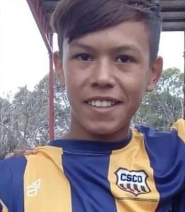 阿根廷12岁男孩上学途中失踪，被发现时身中30多刀，下体被切