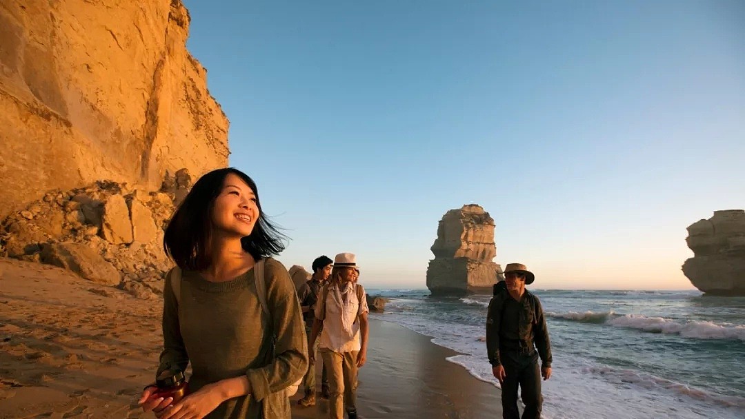 一年130万中国游客来澳，人均花近$10000！花钱最多的地方竟是... - 12