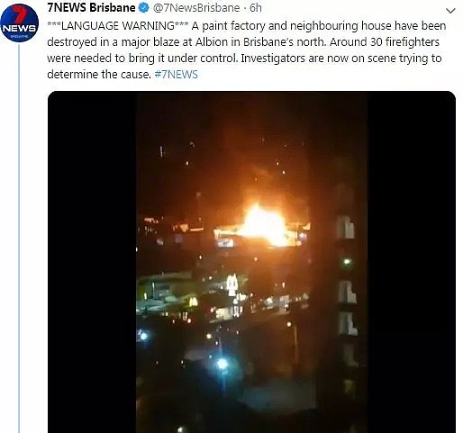 布里斯班油漆工厂深夜突发大火，数百米外清晰可见，17辆消防车到场灭火，扑救超10小时 - 5
