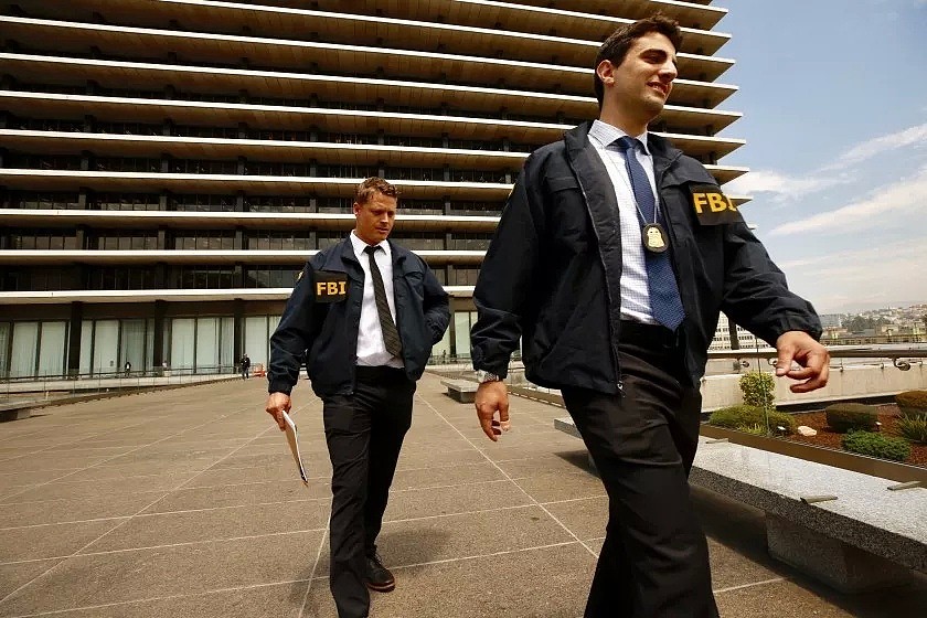 今天一大早，FBI把洛杉矶市政府给端了，严重腐败（组图） - 2