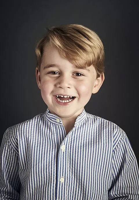 乔治小王子六岁啦～昔日的超萌表情帝现在长成啥样了？（组图） - 35
