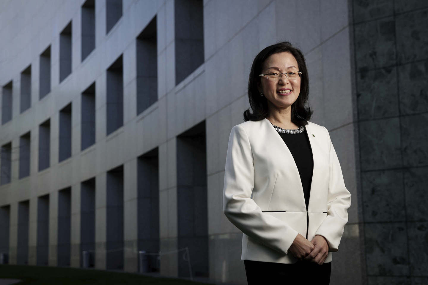 澳洲首位华裔女议员：左耳失聪、曾加入交响乐团！她是一直被低估的廖婵娥（组图） - 1