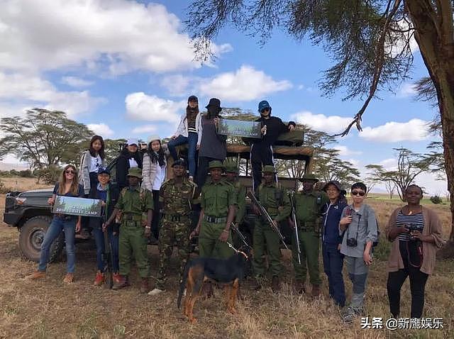排场真大！汪峰14岁女儿和闺蜜肯尼亚旅行，当地军队全程保驾护航