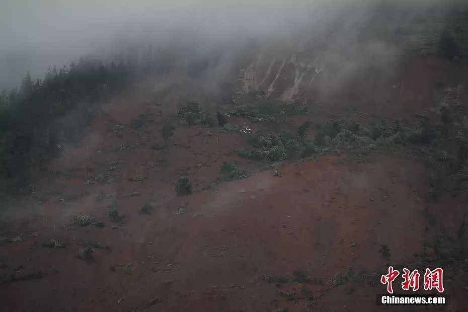 贵州六盘水发生山体滑坡已致20人死亡 失联25人（视频/组图） - 4