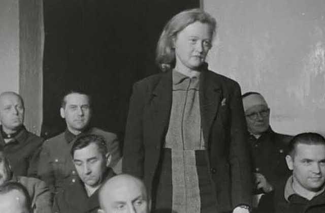 “人皮夫人”——纳粹女魔头，集中营里最荒淫的女兵