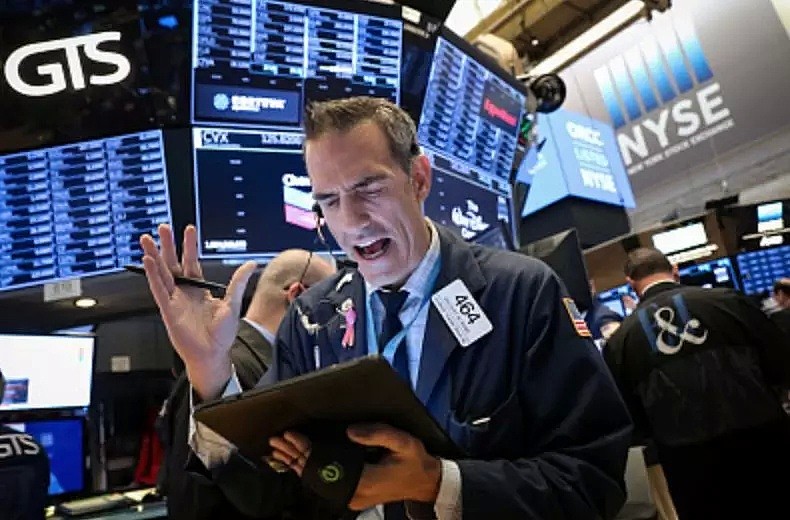 摩根大通：美股目前处于严重超买状态，投资者是时候注意下跌风险了 - 1