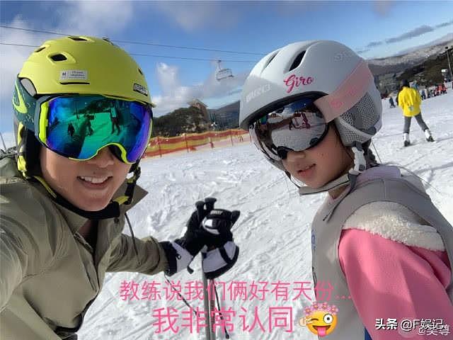 吴尊一家四口去澳洲度假 第一次带两位子女开心滑雪