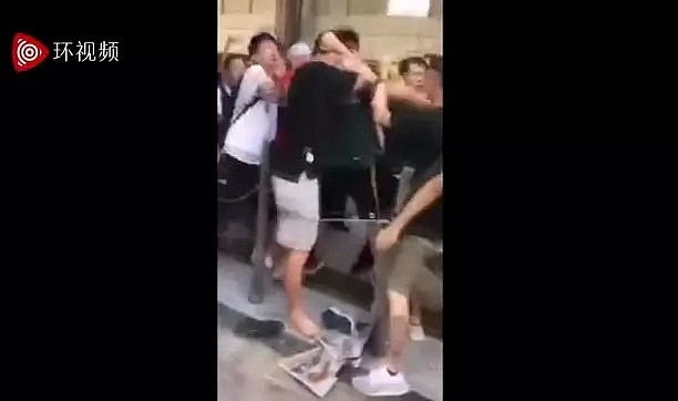 香港反对派阻断火车瘫痪交通：市民怒骂“暴徒” 有黑衣人被围殴（视频/组图） - 4