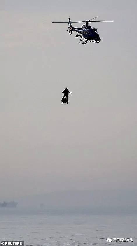穿着喷气滑板鞋飞过英吉利海峡！他曾想像钢铁侠一样上天，如今飞得更远了（组图） - 19