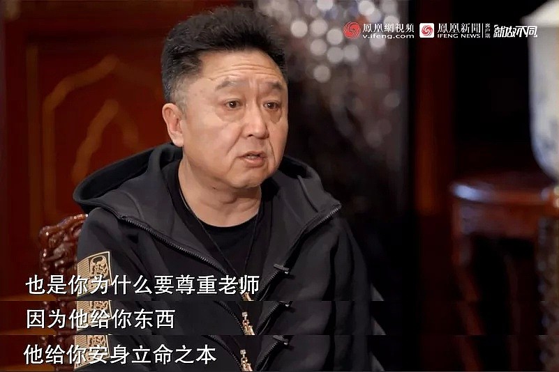 发S情微博，内涵王源抽烟人设崩？“皇后”活成了老小孩？（组图） - 23