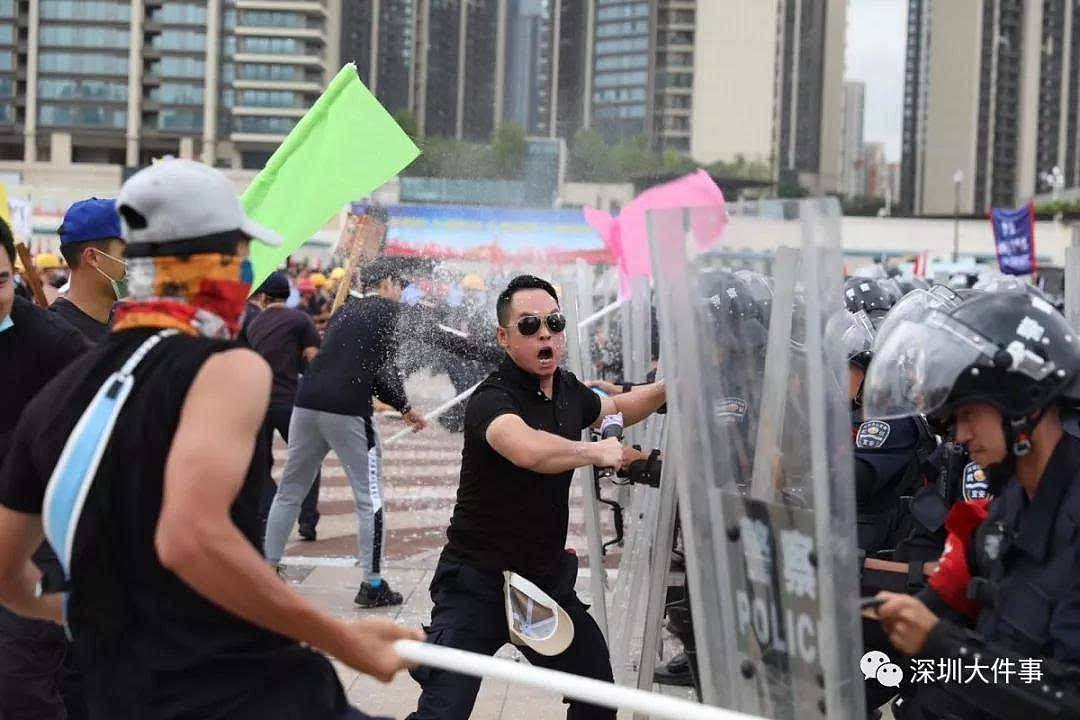 深圳上万警力集结练兵，海陆空都来了，面对袭警暴徒绝不手软（组图） - 29