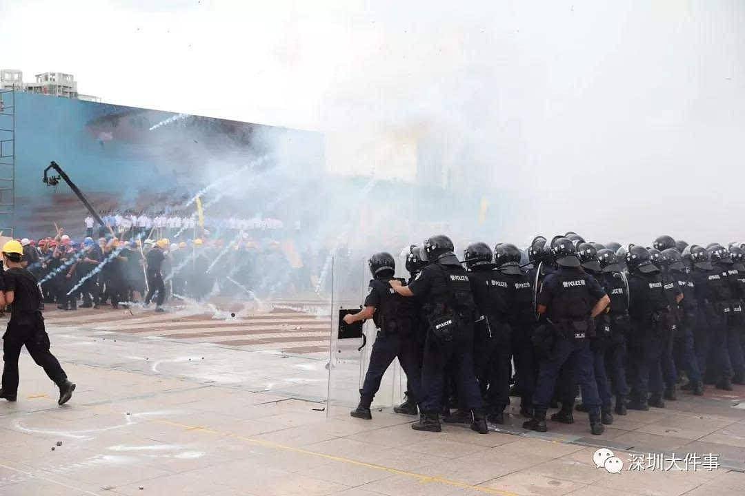 深圳上万警力集结练兵，海陆空都来了，面对袭警暴徒绝不手软（组图） - 32