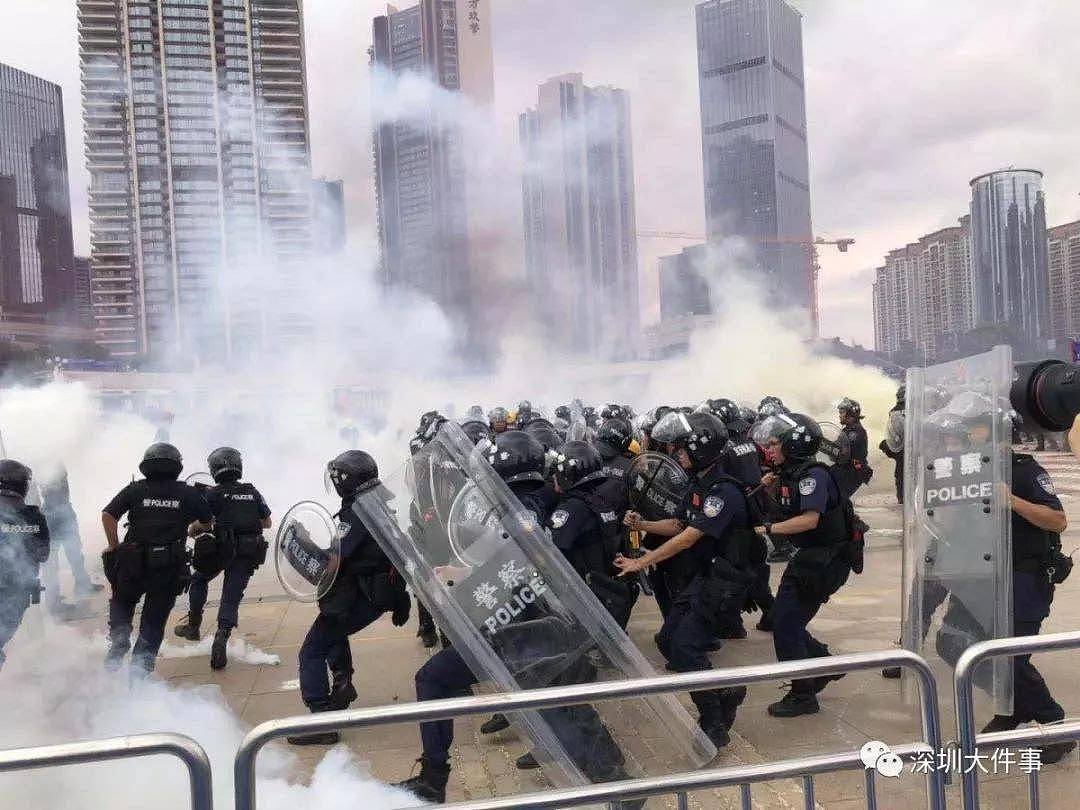 深圳上万警力集结练兵，海陆空都来了，面对袭警暴徒绝不手软（组图） - 34