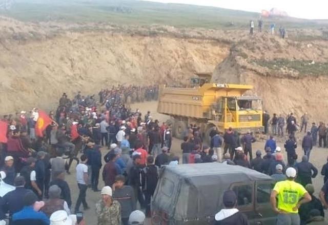 吉尔吉斯村民与中资工人冲突：19名中国工人伤，该国总理下令彻查