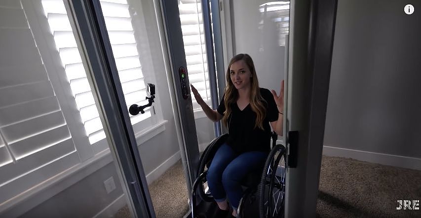交了一个瘫痪的女友后，他给她做了一个电梯（组图） - 28