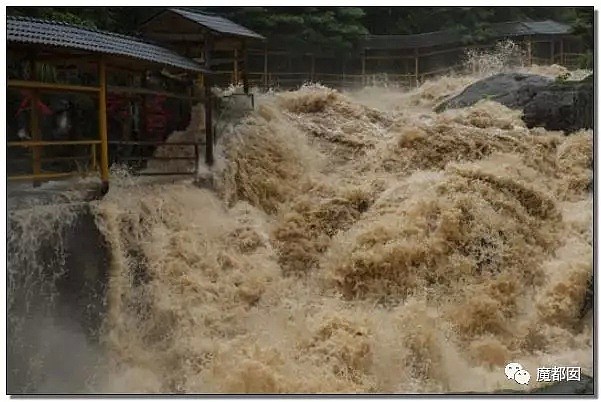 多城最高预警！昏天黑地暴雨如注，残暴巨兽台风利奇马扑来！（组图） - 8